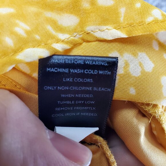 Simply Vera Dress Womens XL Yellow Wrap Belted Ruffle Hem Short Sleeve - Picture 4 of 9